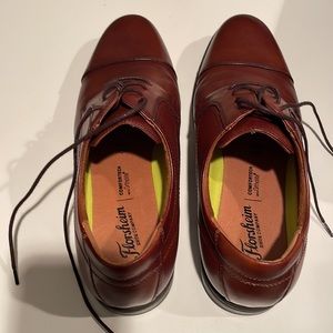 Men’s dress shoes size 11